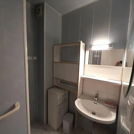 Appartement Cosy Avec Jardin, Proche Et Commerces - Fr-1-324a-5 *